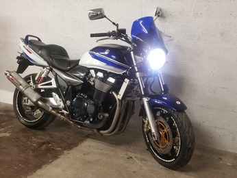 GSX 1400 SUZUKI BLEU
